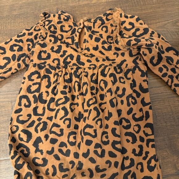 Old Navy Leopard Romper 6–12 Months Baby Girl - Picture 4 of 4
